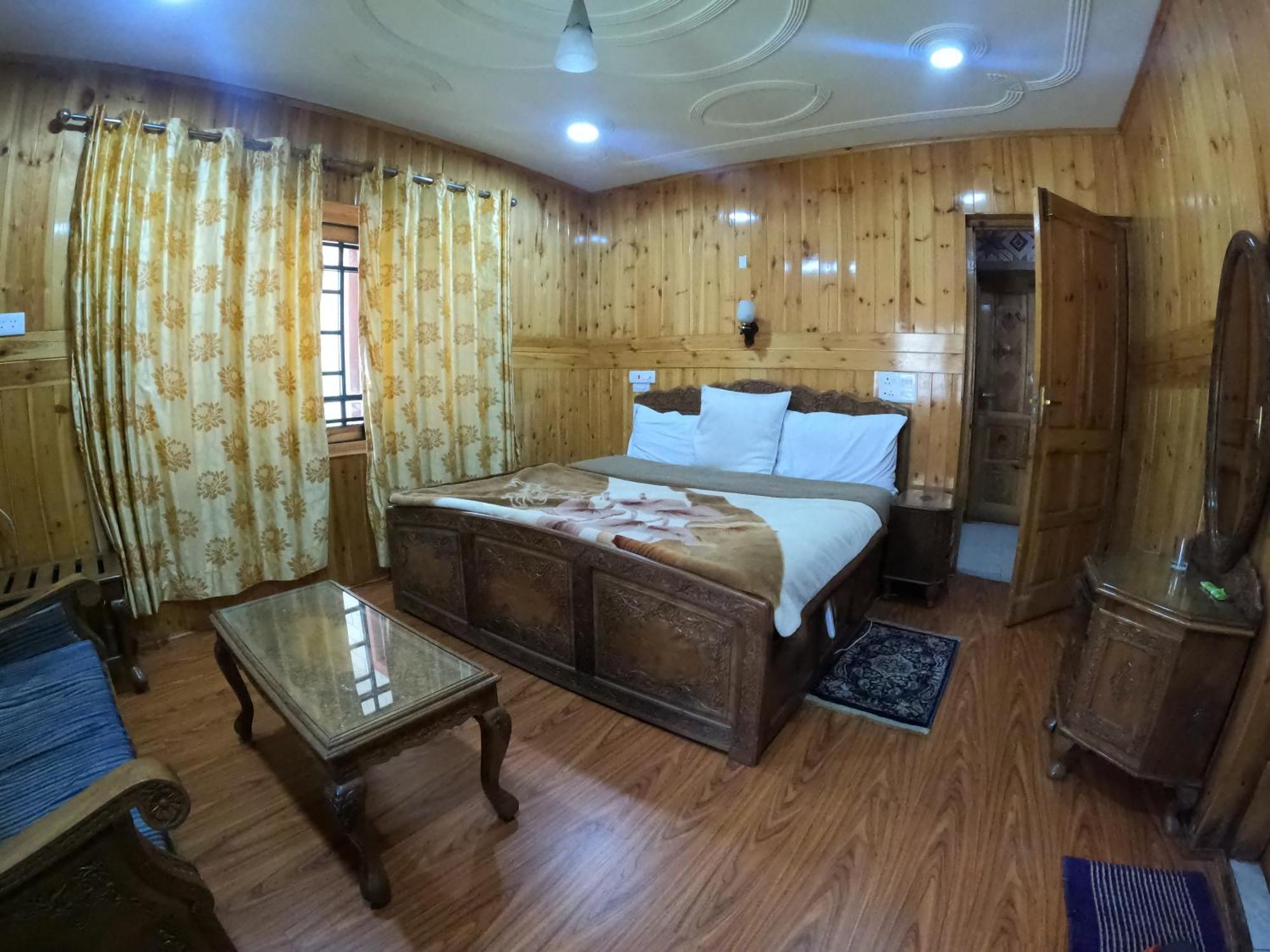Hotel Barzman Sonāmarg Dış mekan fotoğraf
