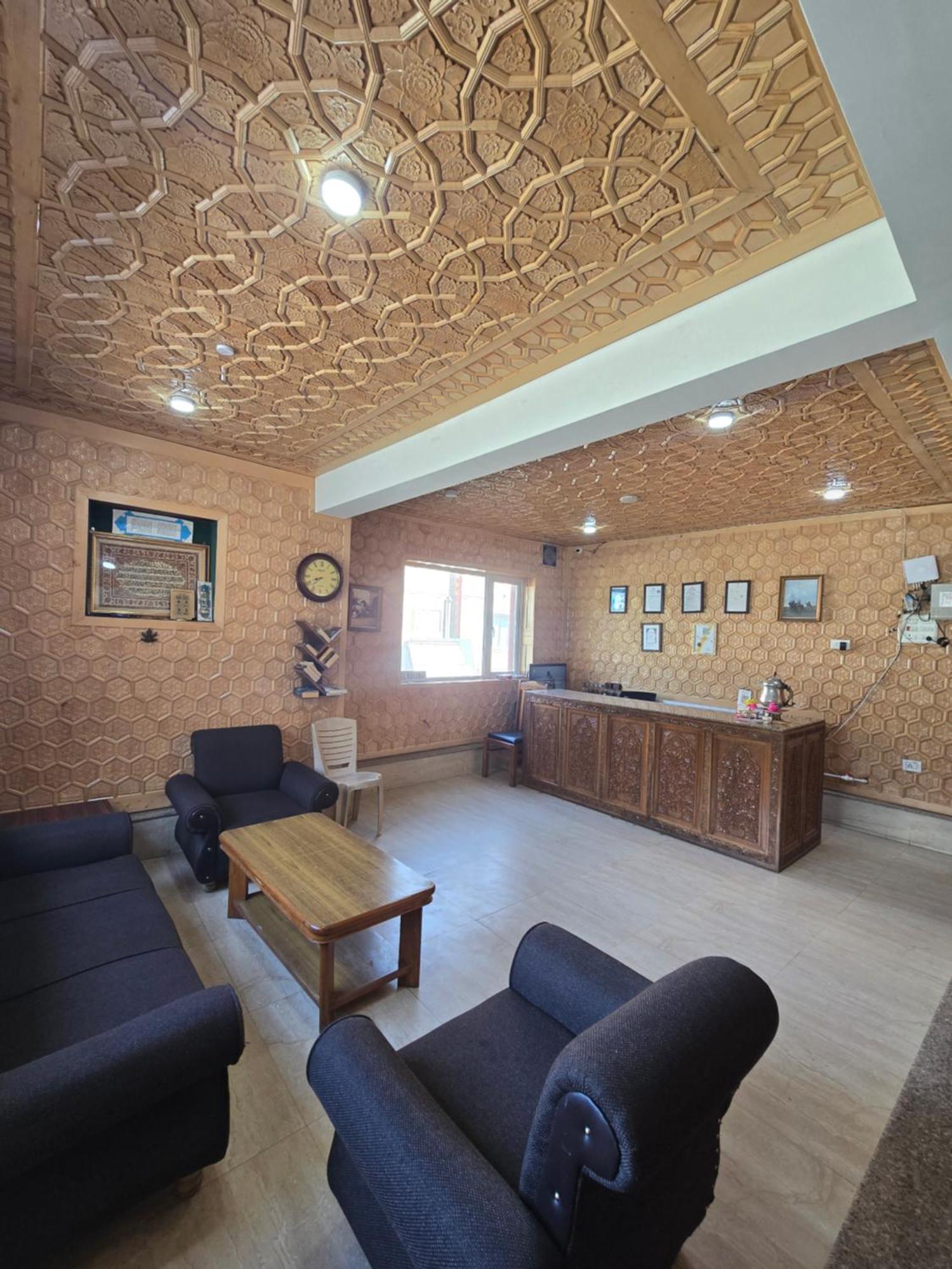 Hotel Barzman Sonāmarg Dış mekan fotoğraf