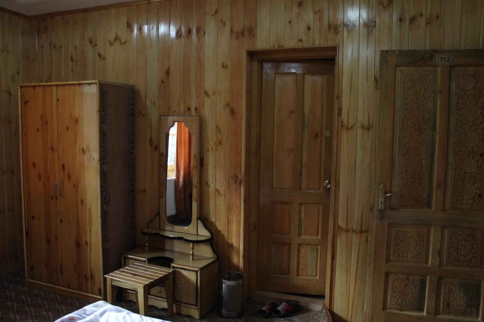 Hotel Barzman Sonāmarg Dış mekan fotoğraf